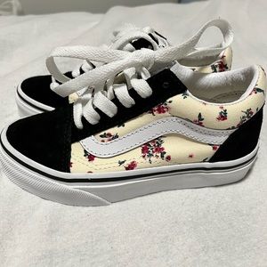Vans old skool ditsy floral NIB girls 10.5